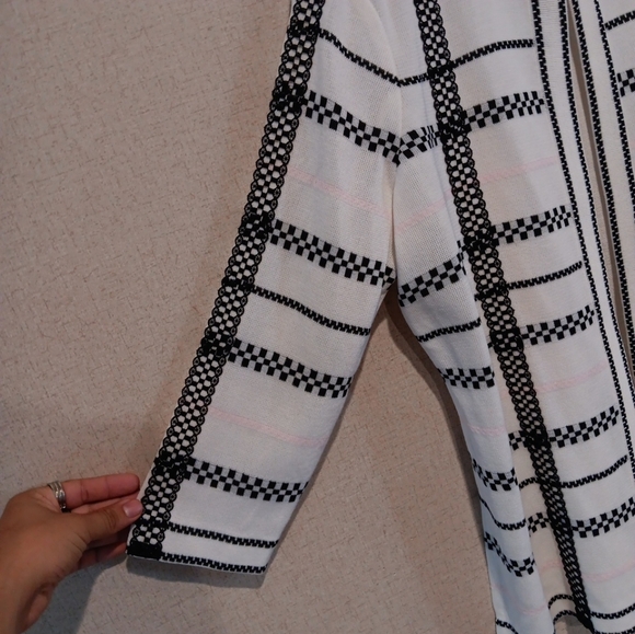 Ming Wang Heritage Fit White/Pink/black  Pattern Open Front Knit Cardigan M - Picture 4 of 7